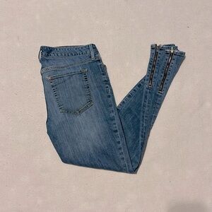 Eddie Bauer slightly curvy skinny leg jeans, size 2 with zipper bottom